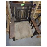 VINTAGE ARTS & CRAFTS CHAIR