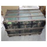 VINTAGE TRUNK **BRING HELP** 38 x 21 x 24
