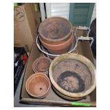 ASST. CLAY POTS, RAILING BASKET