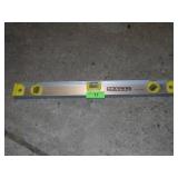 24" MAYES ALUMINUM LEVEL