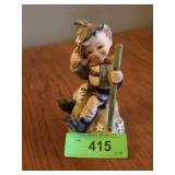 VINTAGE GOEBEL HUMMELMOUNTAINEER FIGURINE