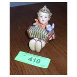 VINTAGE GOEBEL HUMMEL LETS SING FIGURINE