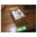 VINTAGE HUMMEL JEWELRY MUSIC BOX