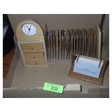 DESK ORGANIZER & DAILY QUOTE CALENDAR