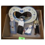 WOODEN AMISH DECOR, WOODEN HEART MIRROR