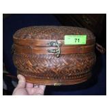 WOVEN WICKER SEWING BASKET