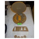 VINTAGE MCM LADY NORELCO MASSAGE MANICURE SET >>>