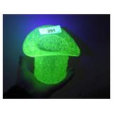 LARGE VINTAGE URANIUM GLASS DAISY & BUTTON HAT >>>