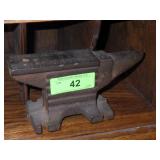 VINTAGE ANVIL V58