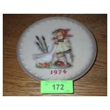 1974 GOEBEL HUMMEL GOOSE GIRL 4TH ANNUAL PLATE