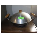 WOK (NEEDS CLEANED)