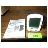 WALGREENS BLOOD PRESSURE MONITOR (UNTESTED)
