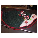 CHRISTMAS TREE SKIRT  44"