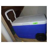 COLEMAN ROLLING ICE CHEST / COOLER