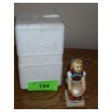 VINTAGE  GOEBEL HUMMEL LITTLE HELPER FIGURINE