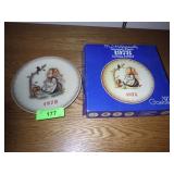 1978 GOEBEL HUMMEL HAPPY PASTIME PLATE W/ BOX