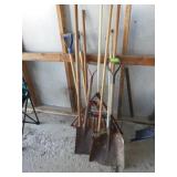 RAKE, SHOVELS, THATCHER, GARDEB TOOL HANDLES