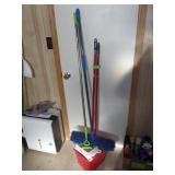 MOP BUCKET, DUSTING PADS