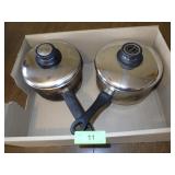 2 POTS (1 HAMILTON BEACH, 1 COOKS CLUB)