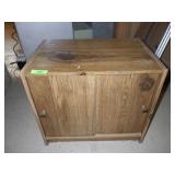 PRESSED WOOD END TABLE 24 x 16 x 24