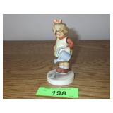 VINTAGE  GOEBEL HUMMEL LITTLE GARDENER FIGURINE
