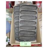 2 VINTAGE CAST IRON CORN STICK PANS (1 GRISWOLD)