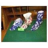 3 CERAMIC BOOIT / SHOE VASES / PLANTERS