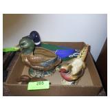 VINTAGE DUCK & PHEASANT CERAMIC PLANTERS, WOODEN>>