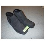 TOTES SNOW BOOTS SIZE 10