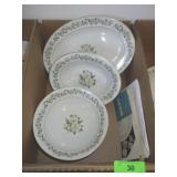 VINTAGE PRINCESS CHINA BRIDAL WREATH PLATTER & 2>>