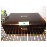 VINTAGE HUMIDOR / CIGAR BOX (HINGE NEEDS SCREW>>>>