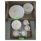 PFALTZGRAFF REMEMBERANCE DINNER PLATES (8), BREAD>