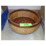 2002 SIGNED TURNED WOODEN BOWL 9 x 9 x 3 1/2
