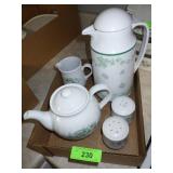 CORELLE CALLAWAY SWIRL IVY TEAPOT, S&P SHAKERS, >>