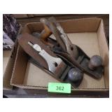 2 VINTAGE WOOD PLANES (1 STANLEY)