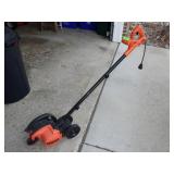 BLACK & DECKER ELECTRIC EDGER - TURNS ON