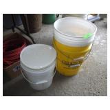 (2) 5 GALLON BUCKETS W/ LIDS