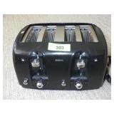 SUNBEAM 4 SLICE BAGEL / TOASTER (NEEDS CLEANED)