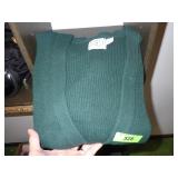 VINTAGE MENS CAPE ISLE KNITTERS SWEATER (L)
