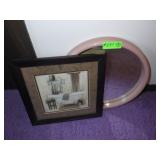 ROUND MIRROR W/ PLASTIC FRAME, BATHROOM PRINT