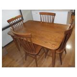 OAK TABLE W/ 4 CHAIRS **BRING HELP** (TABLE IS >>>