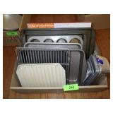 COOLING RACKS, MUFFIN TIN, COOKIE SHEETS, CAKE>>>