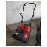 TORO POWER CLEAR 18" SNOW BLOWER - PULLS