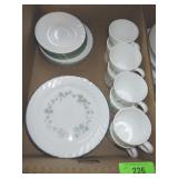 CORELLE CALLAWAY SWIRL IVY CUPS, SAUCERS & PLATES>