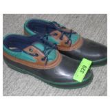 LADIES COLORADO THERMOLITE RUBBER SHOES (SIZE 8)