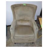 UPHOLSTERED CHAIR  (WEAR ON ARMS - SEE PICS)