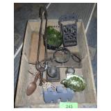 VTG 7-UP CRATE, CAST IRON MATCH HOLDER (NO LID)>>>