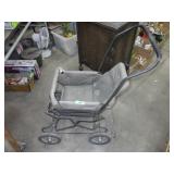 VINTAGE BABY BUGGY / STROLLER