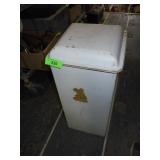 VINTAGE METAL DIAPER PAIL / HAMPER