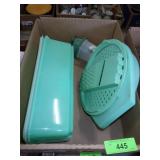 TUPPERWARE BREAD BOX & GRATER, HIDDEN VALLEY >>>